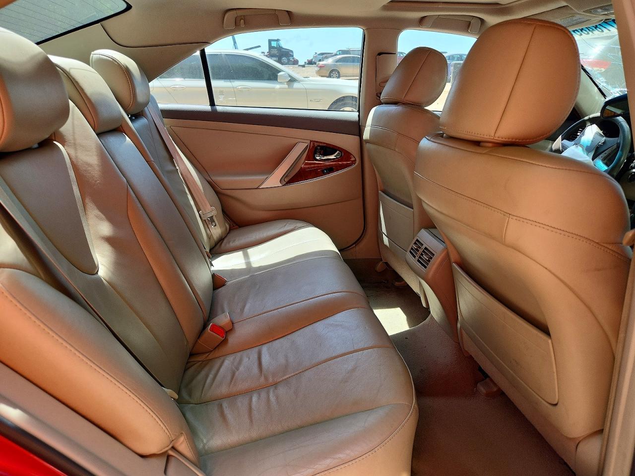 2011 TOYOTA CAMRY XLE V6 photo 19