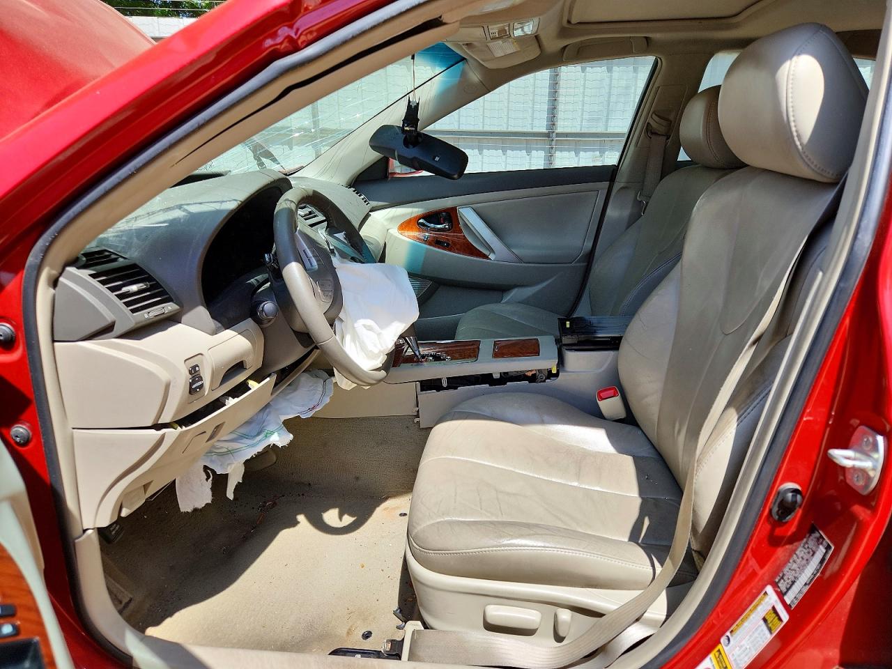 2011 TOYOTA CAMRY XLE V6 photo 13
