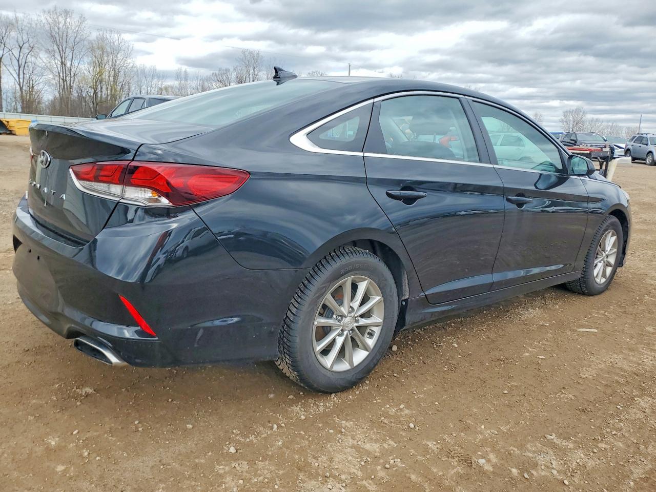 2018 HYUNDAI SONATA SE photo 7