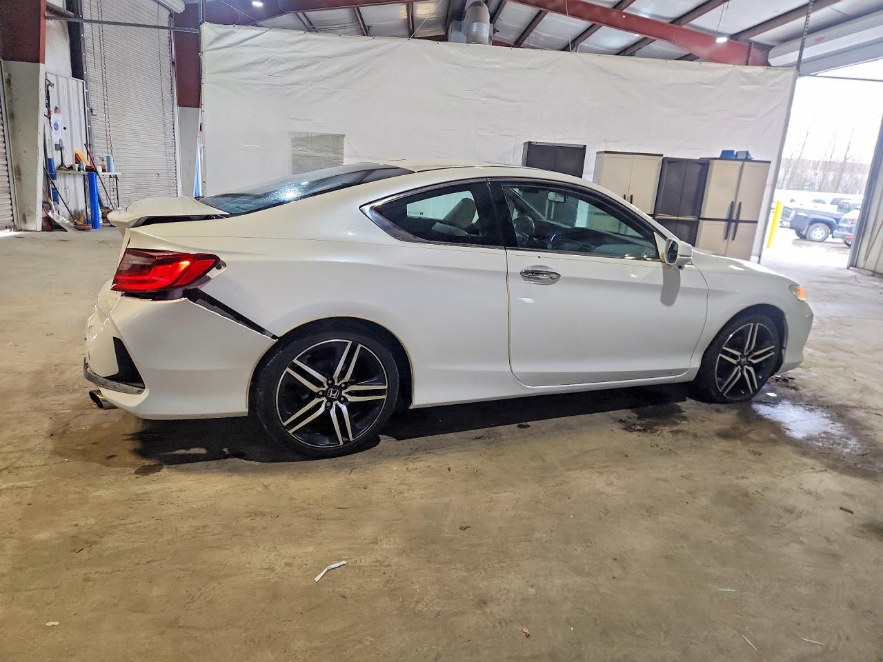 2017 HONDA ACCORD EXL photo 5