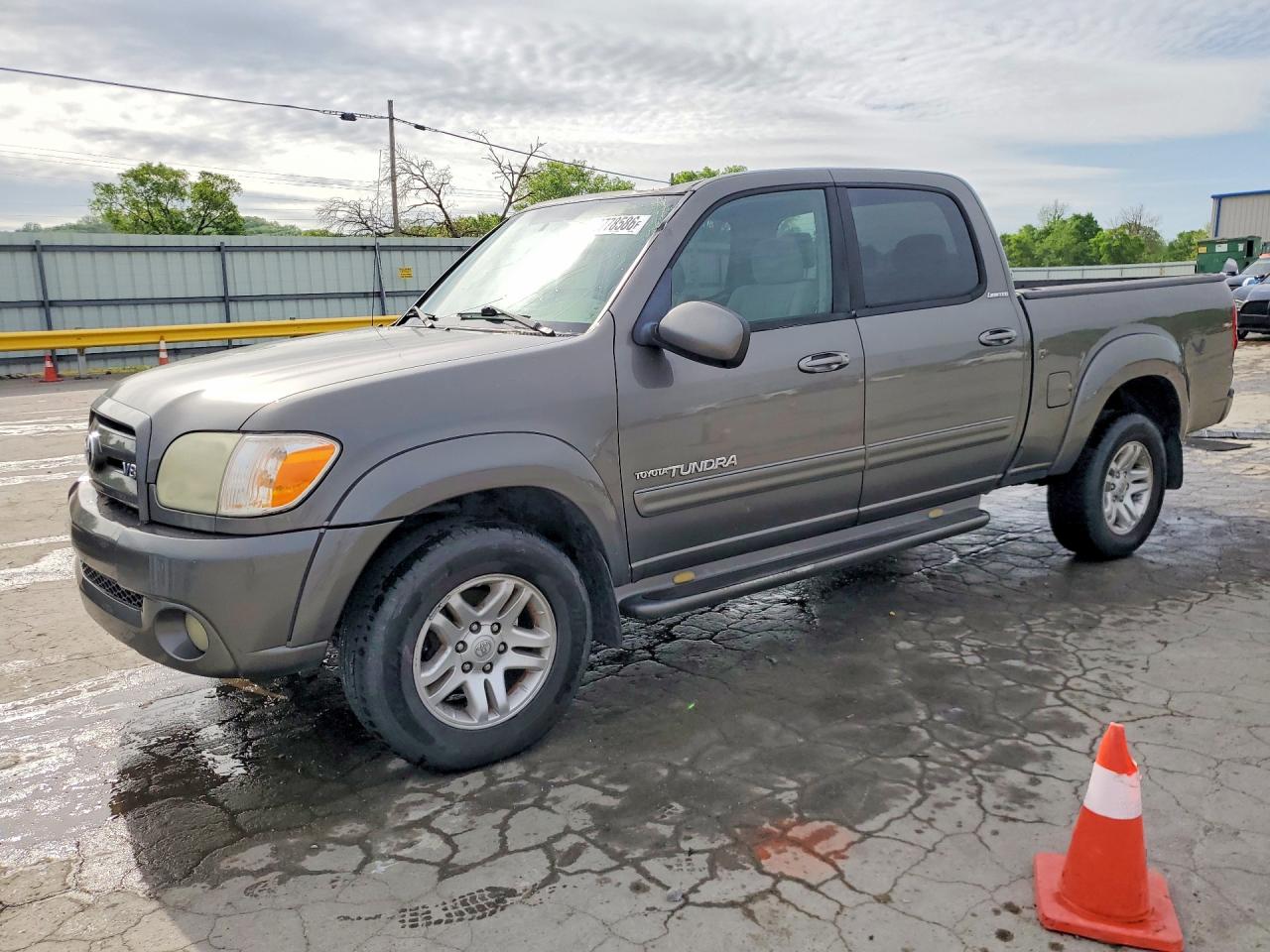 2005 TOYOTA TUNDRA