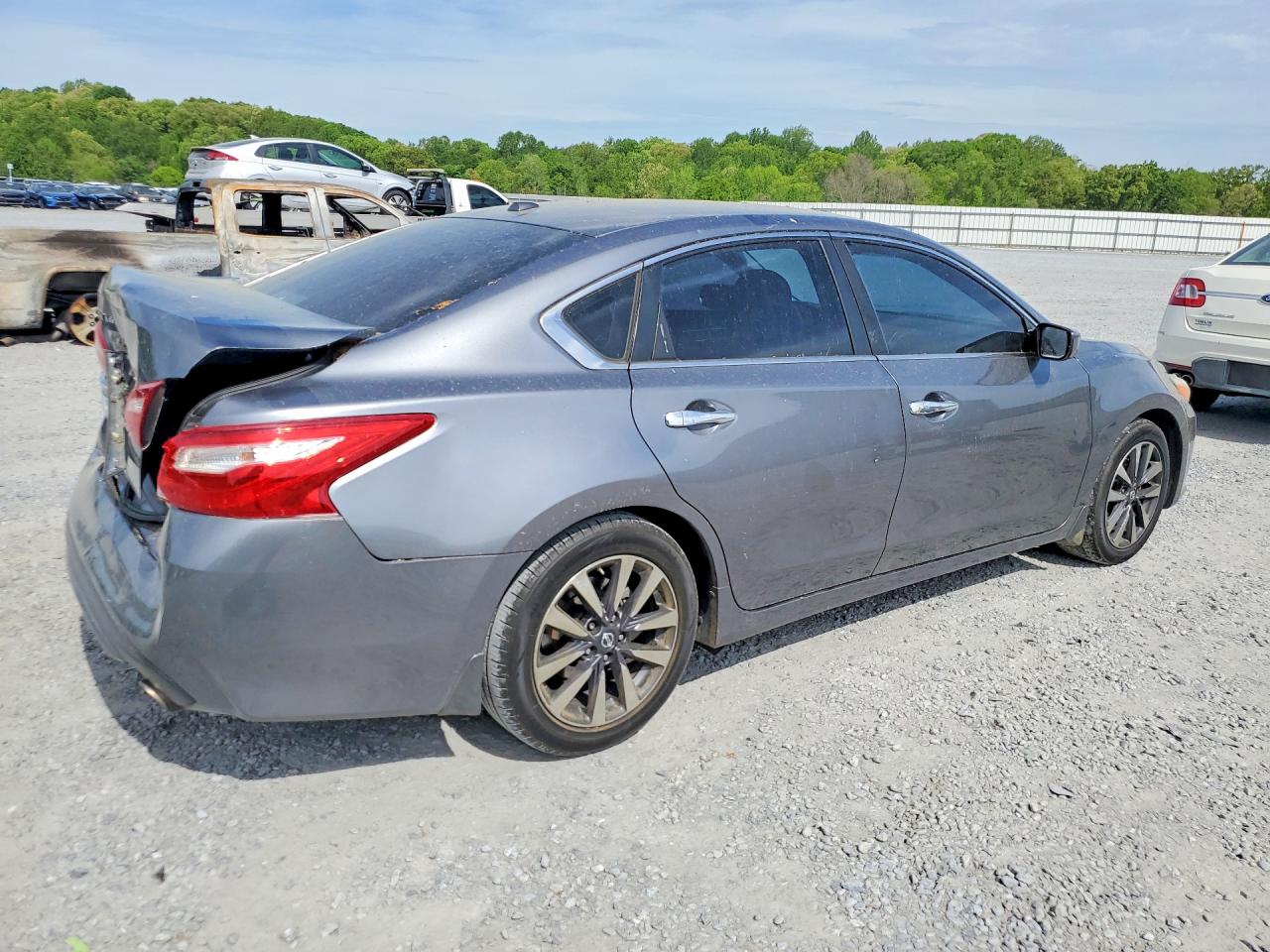 2017 NISSAN ALTIMA 2.5 SV photo 5