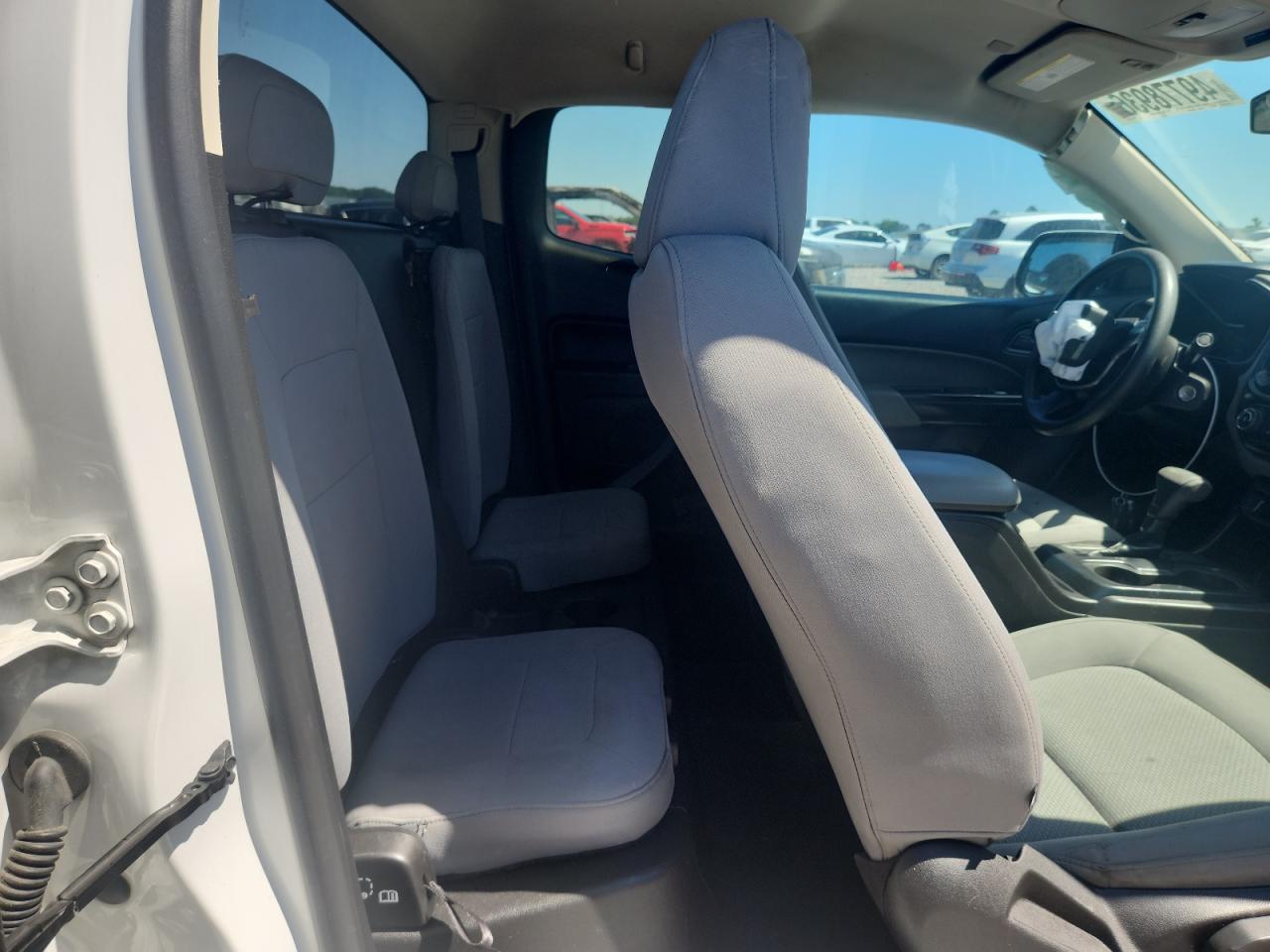 2019 CHEVROLET COLORADO photo 19