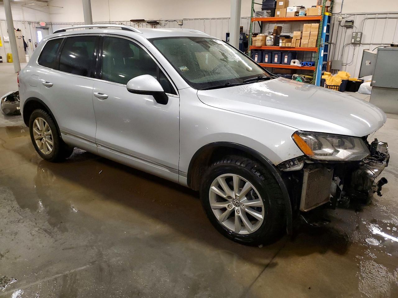2013 VOLKSWAGEN TOUAREG V6 TDI photo 7