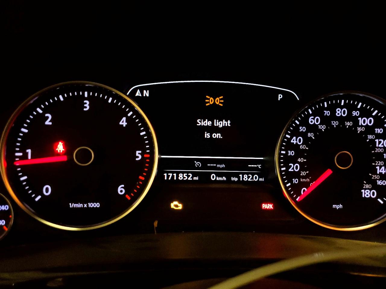 2013 VOLKSWAGEN TOUAREG V6 TDI photo 17