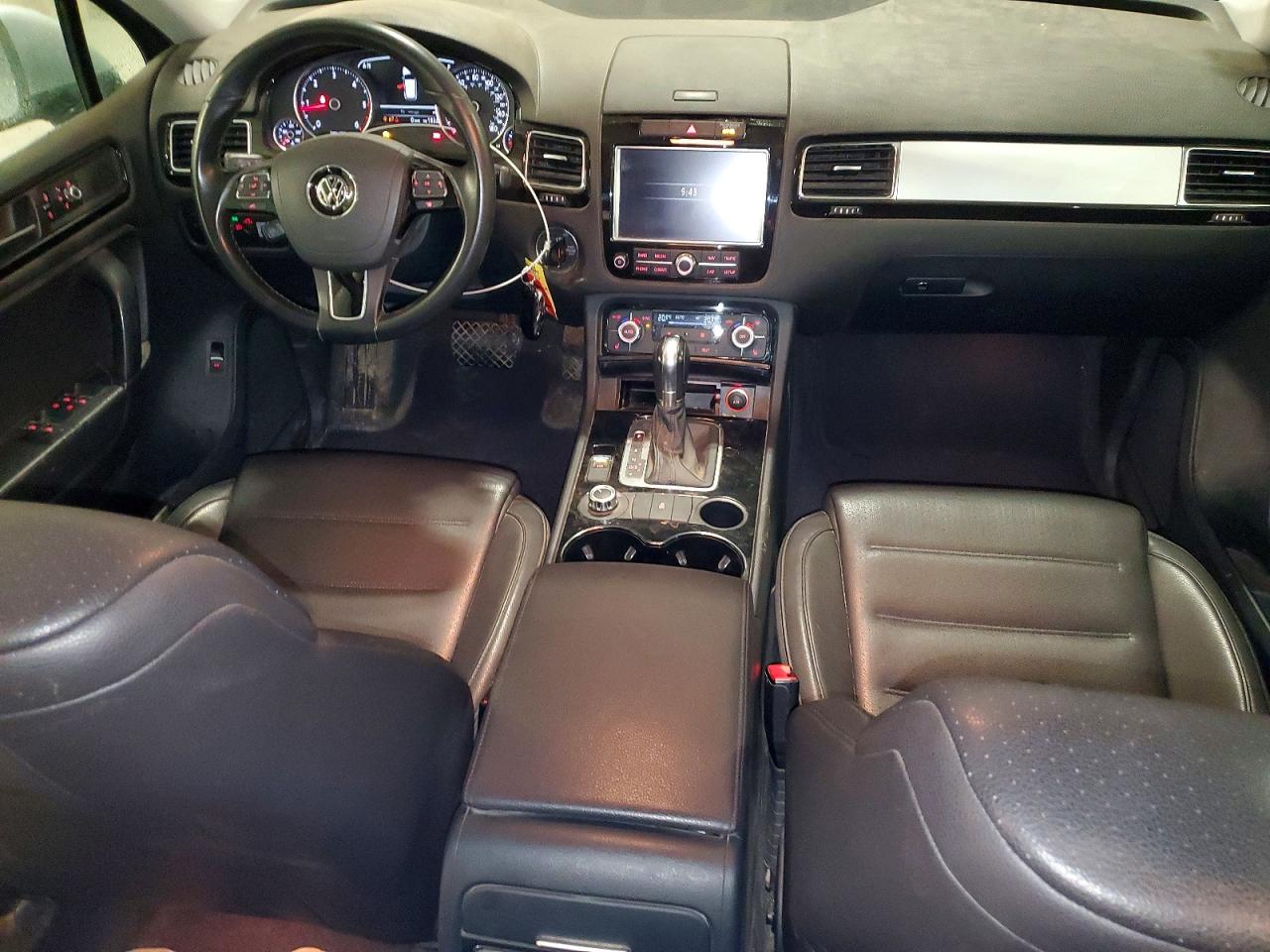 2013 VOLKSWAGEN TOUAREG V6 TDI photo 15