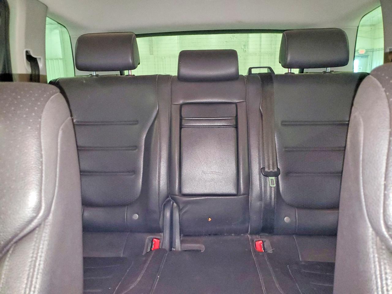 2013 VOLKSWAGEN TOUAREG V6 TDI photo 19