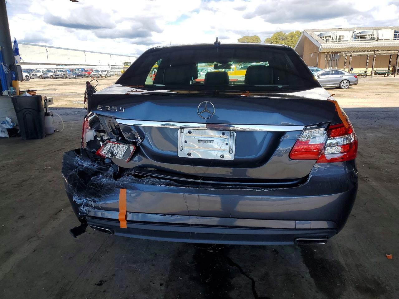 2010 MERCEDES-BENZ E 350 photo 11