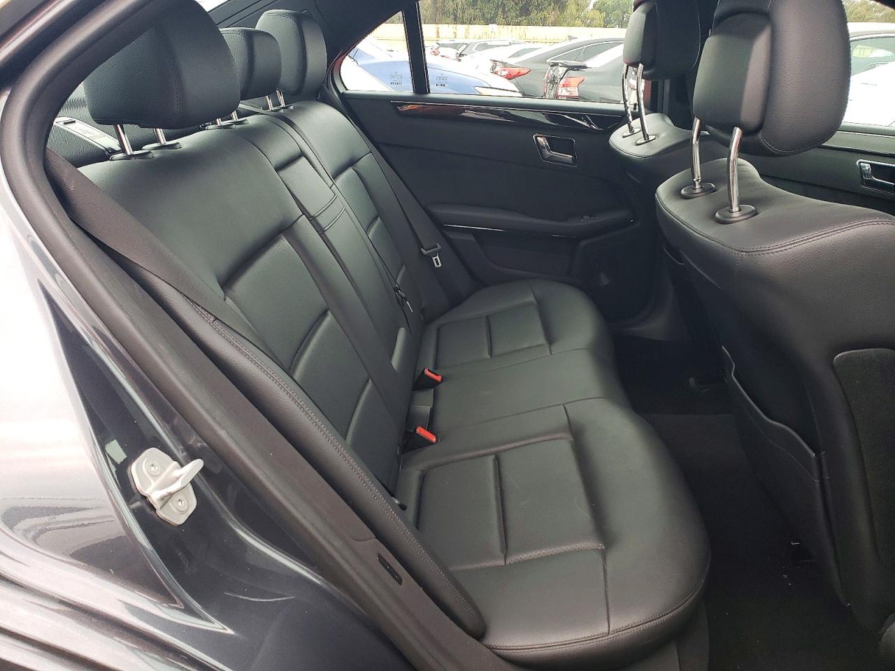 2010 MERCEDES-BENZ E 350 photo 19