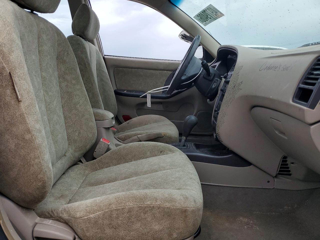 2001 HYUNDAI ELANTRA GLS photo 13