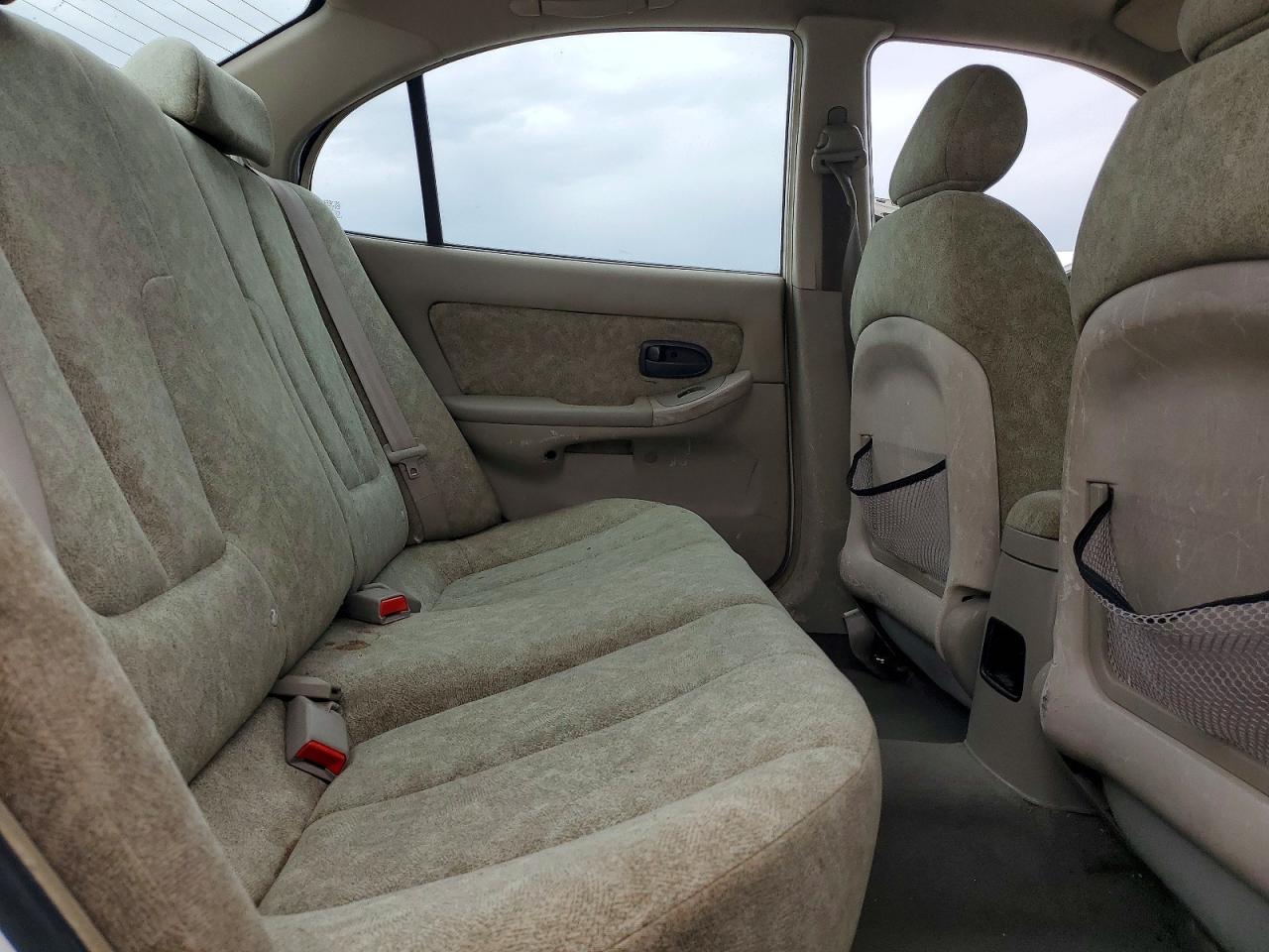 2001 HYUNDAI ELANTRA GLS photo 19