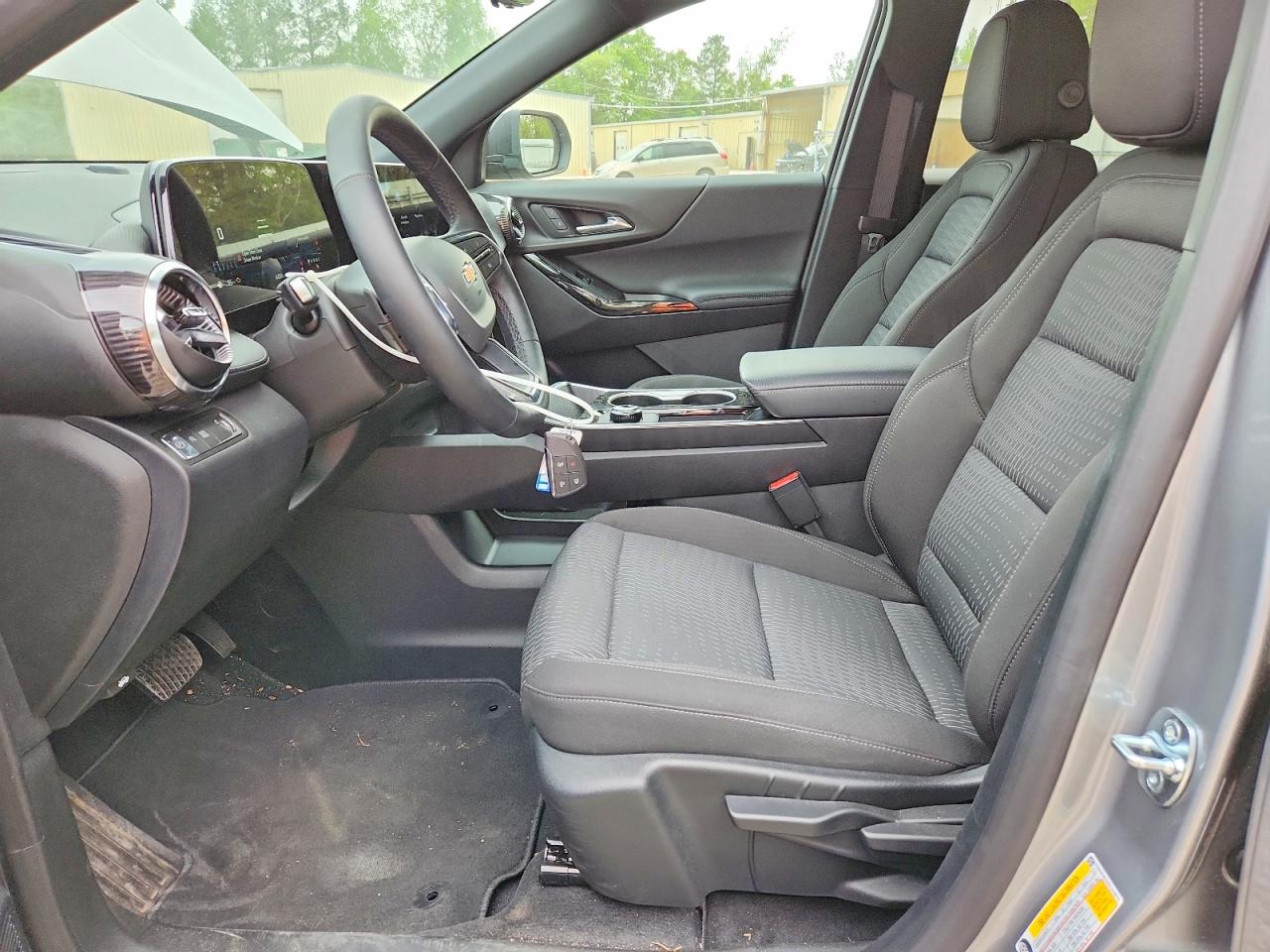 2026 CHEVROLET EQUINOX LT photo 13