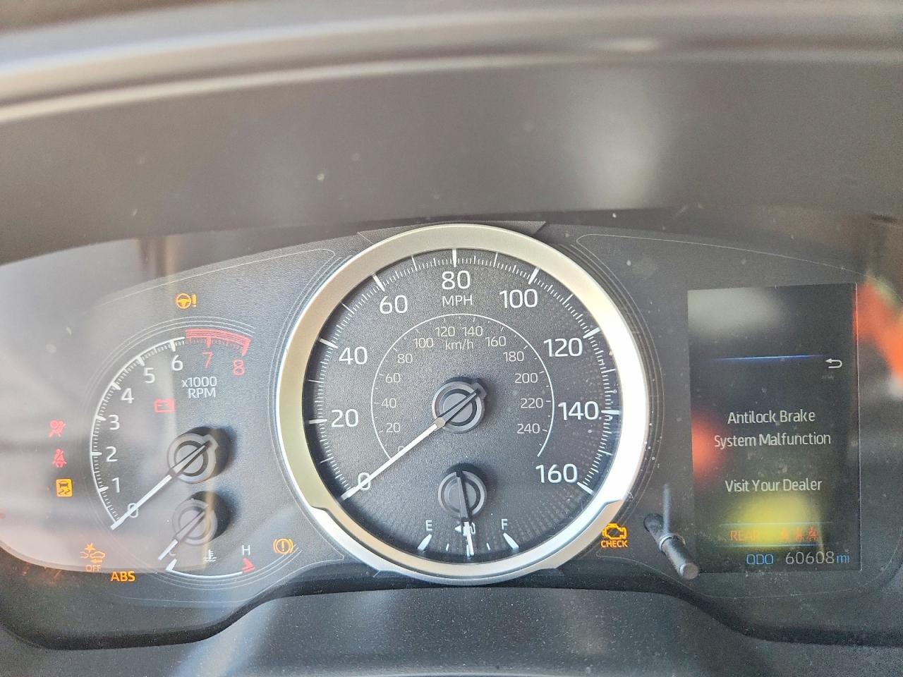 2021 TOYOTA COROLLA LE photo 25