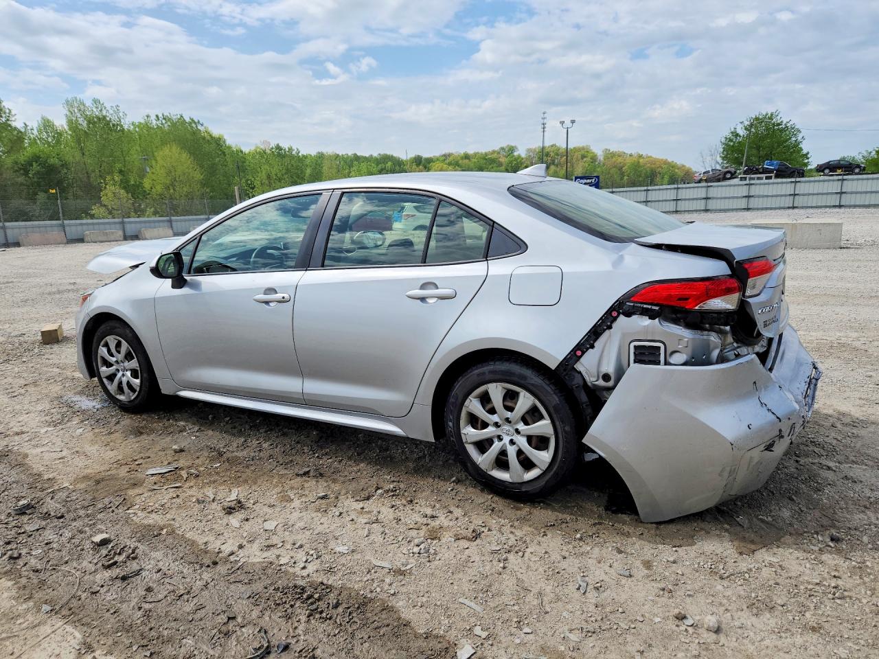 2021 TOYOTA COROLLA LE photo 4