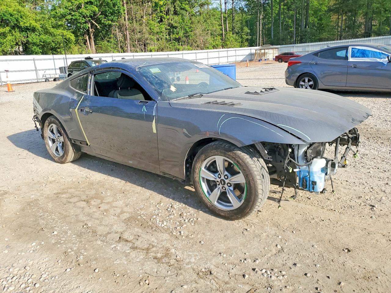 2024 FORD MUSTANG photo 7