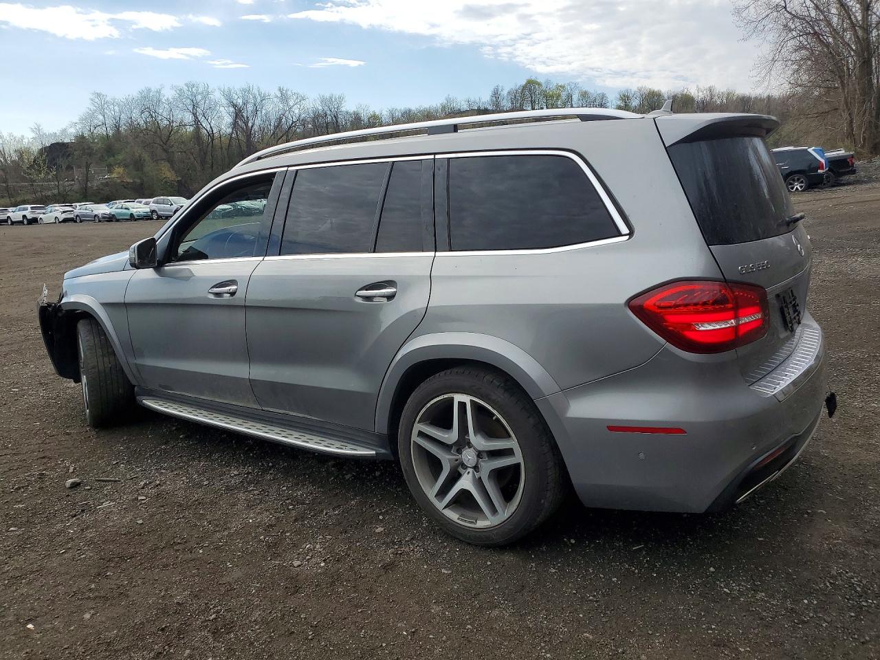 2017 MERCEDES-BENZ GLS 550 4MATIC photo 2