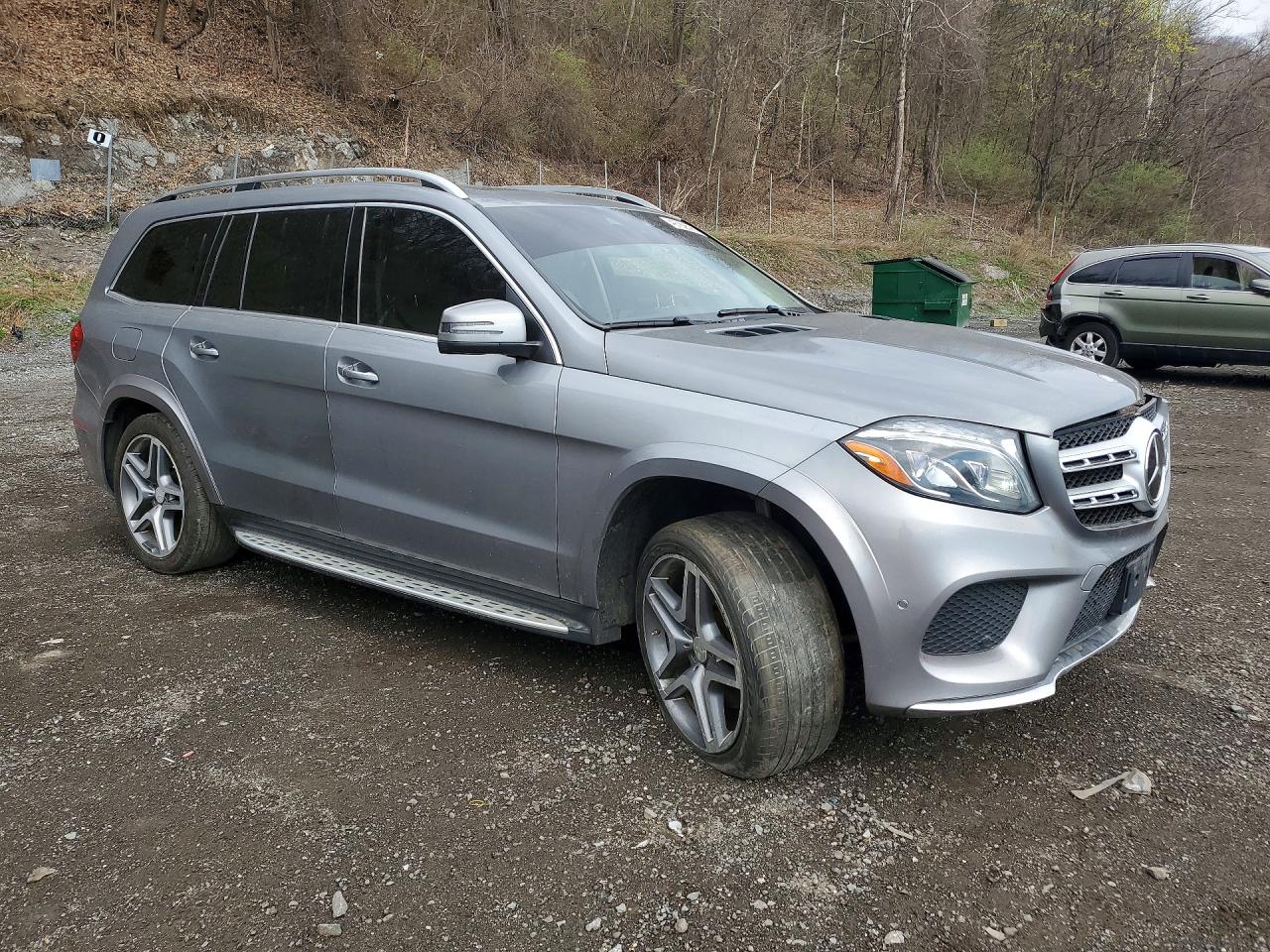 2017 MERCEDES-BENZ GLS 550 4MATIC photo 4