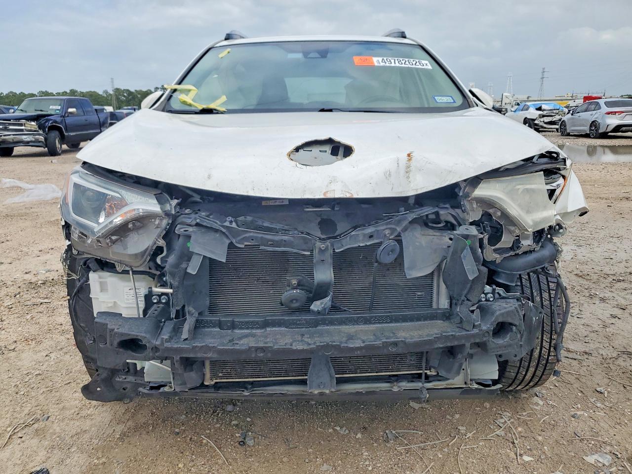 2018 TOYOTA RAV4 XLE photo 5