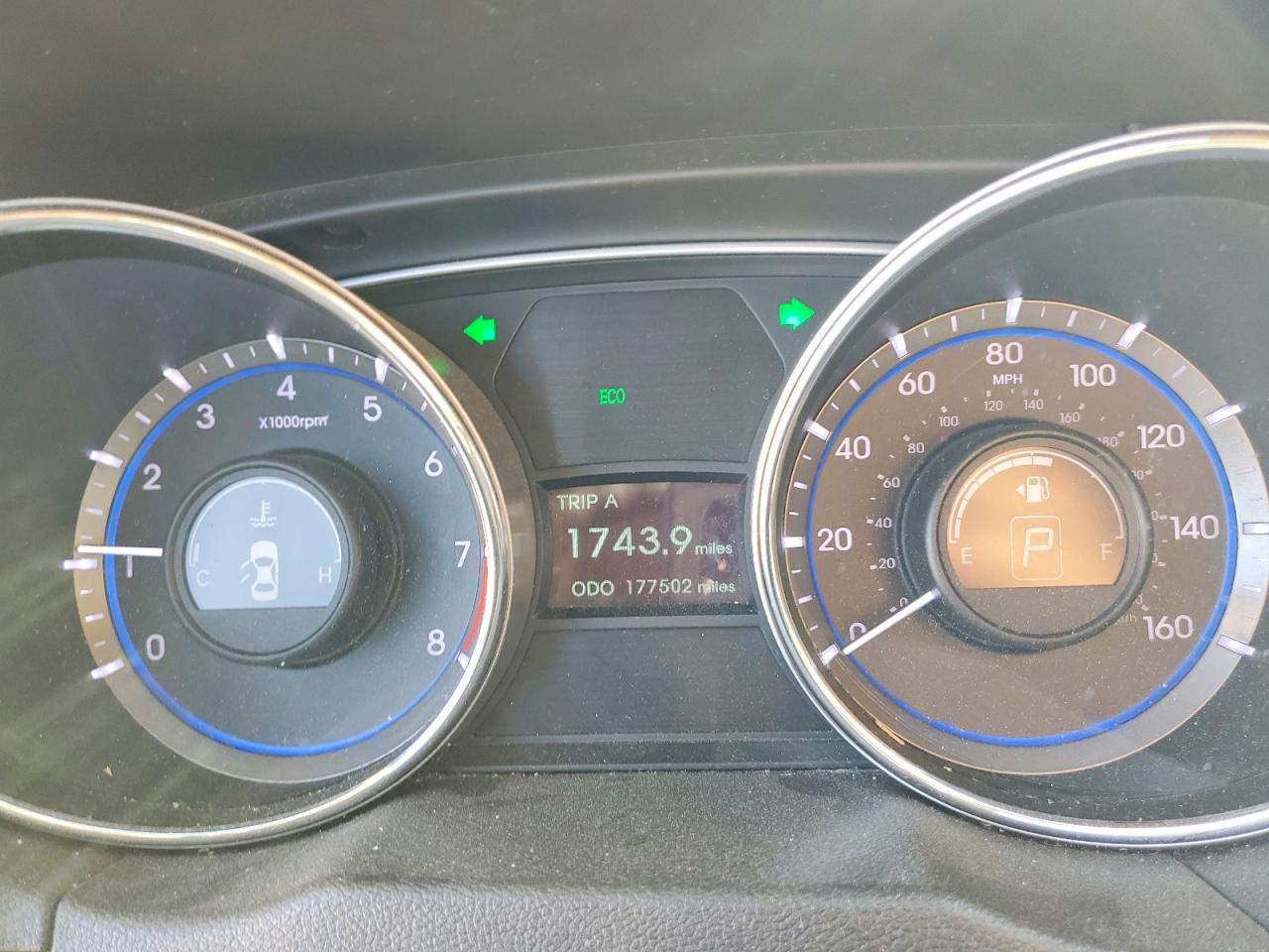 2013 HYUNDAI SONATA DELUXE photo 25