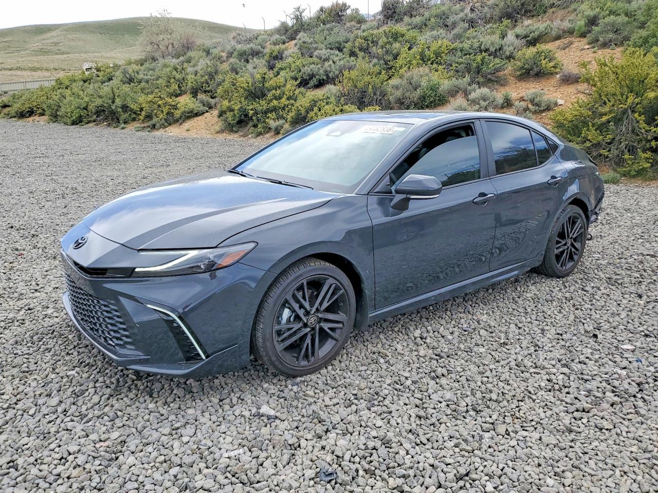 2025 TOYOTA CAMRY