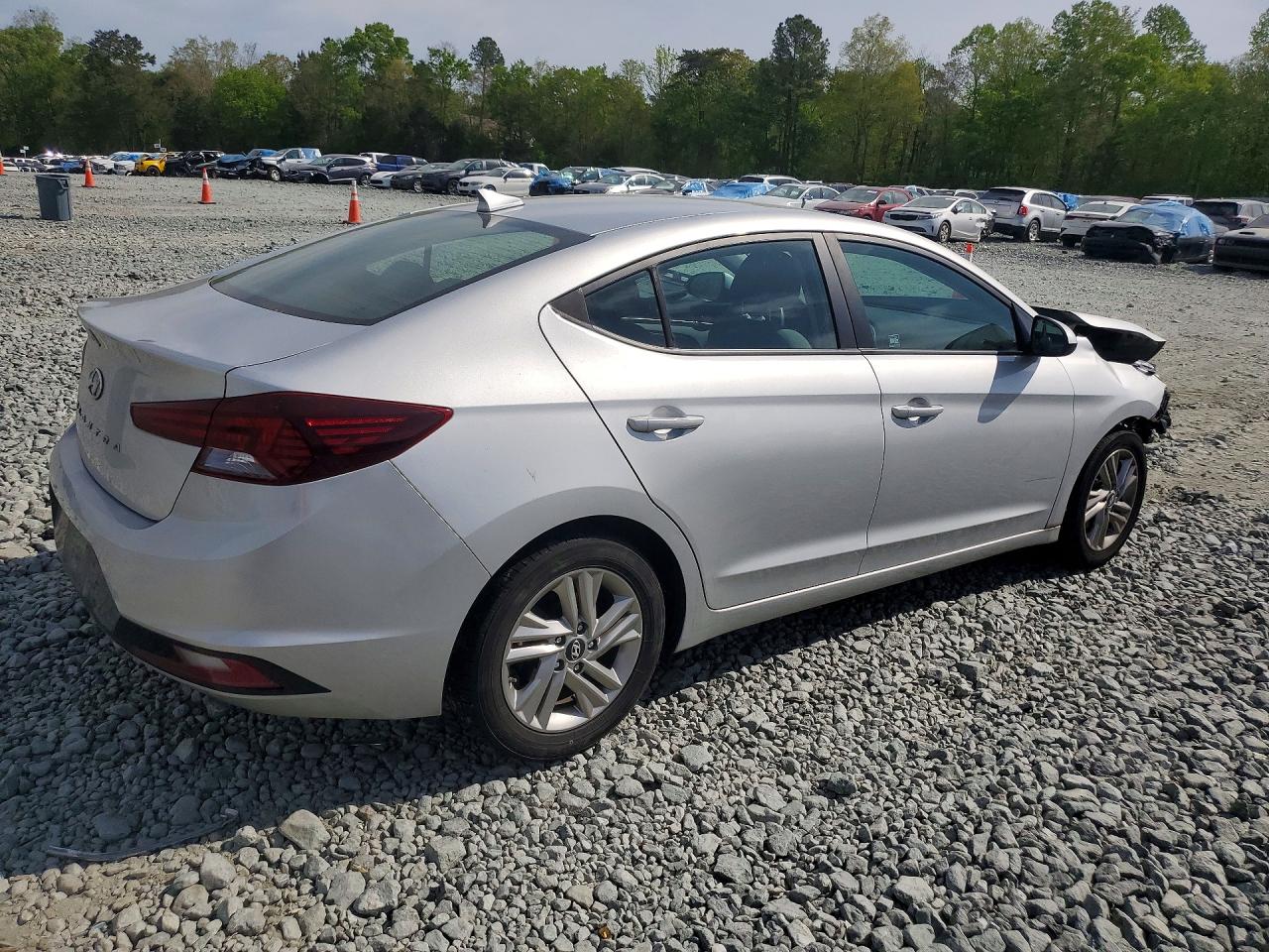 2019 HYUNDAI ELANTRA SEL photo 5
