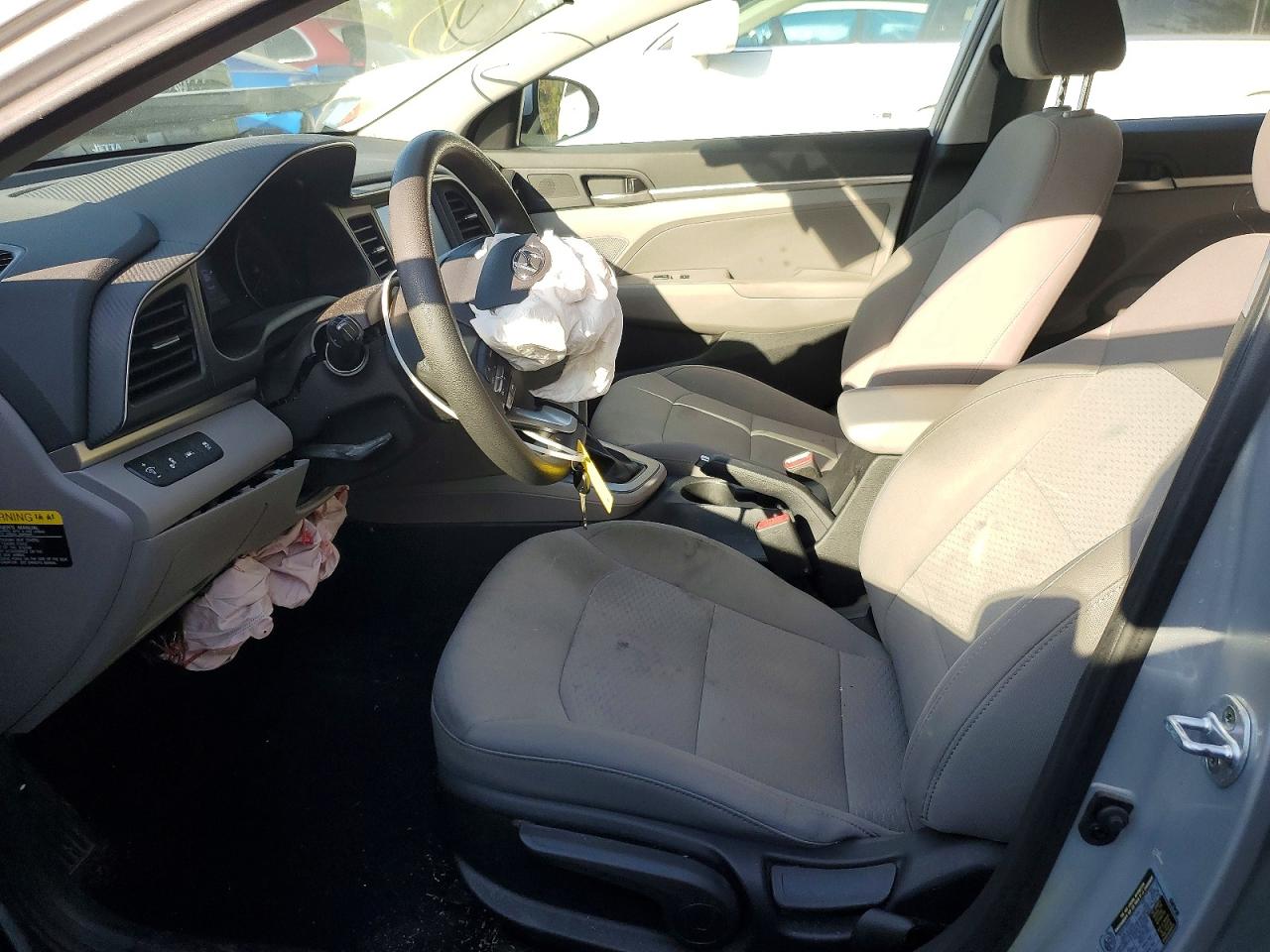 2019 HYUNDAI ELANTRA SEL photo 13