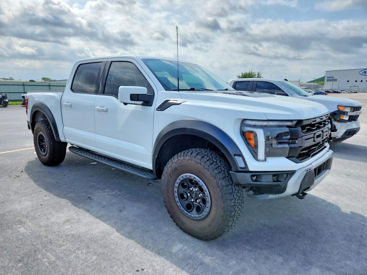 2025 FORD F150 RAPTOR photo 10