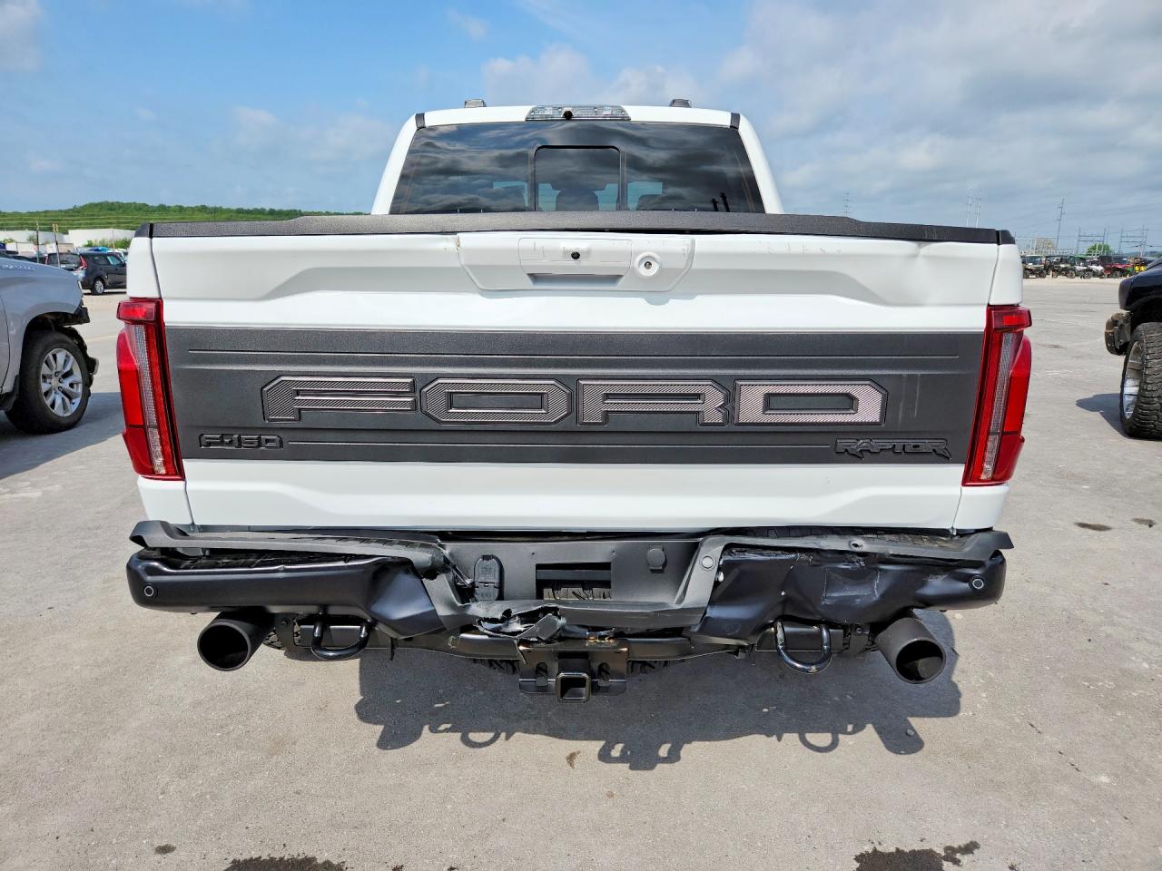 2025 FORD F150 RAPTOR photo 16