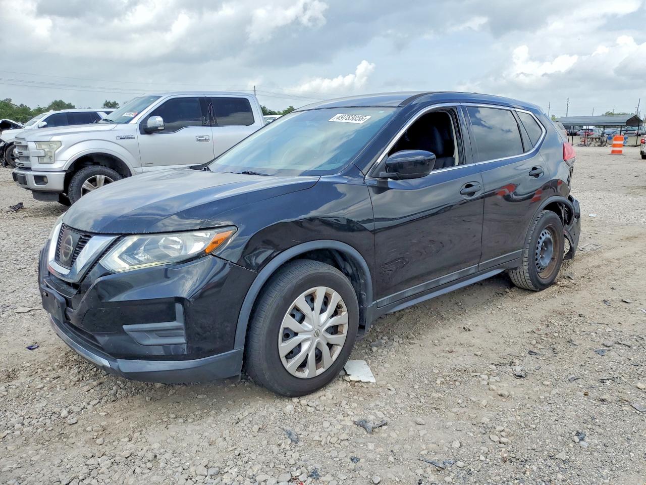 2017 NISSAN ROGUE