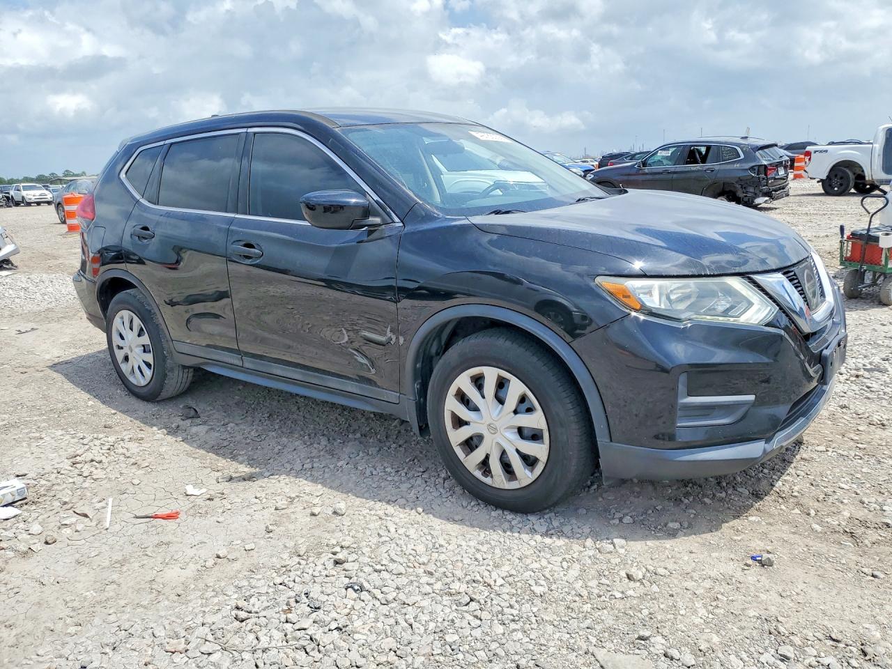 2017 NISSAN ROGUE S photo 10