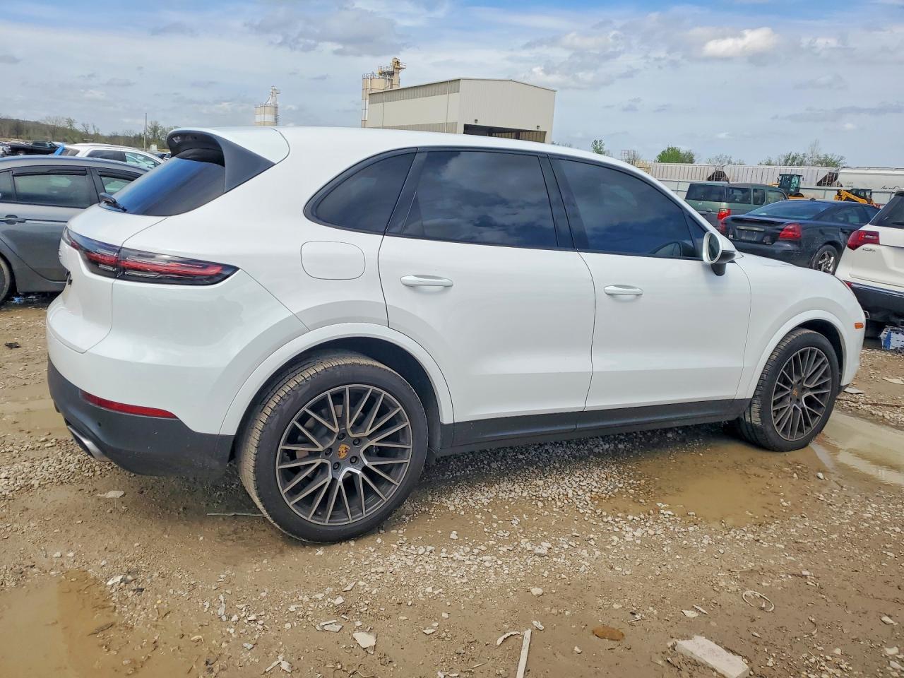 2020 PORSCHE CAYENNE photo 5