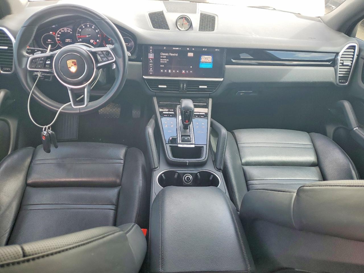 2020 PORSCHE CAYENNE photo 15