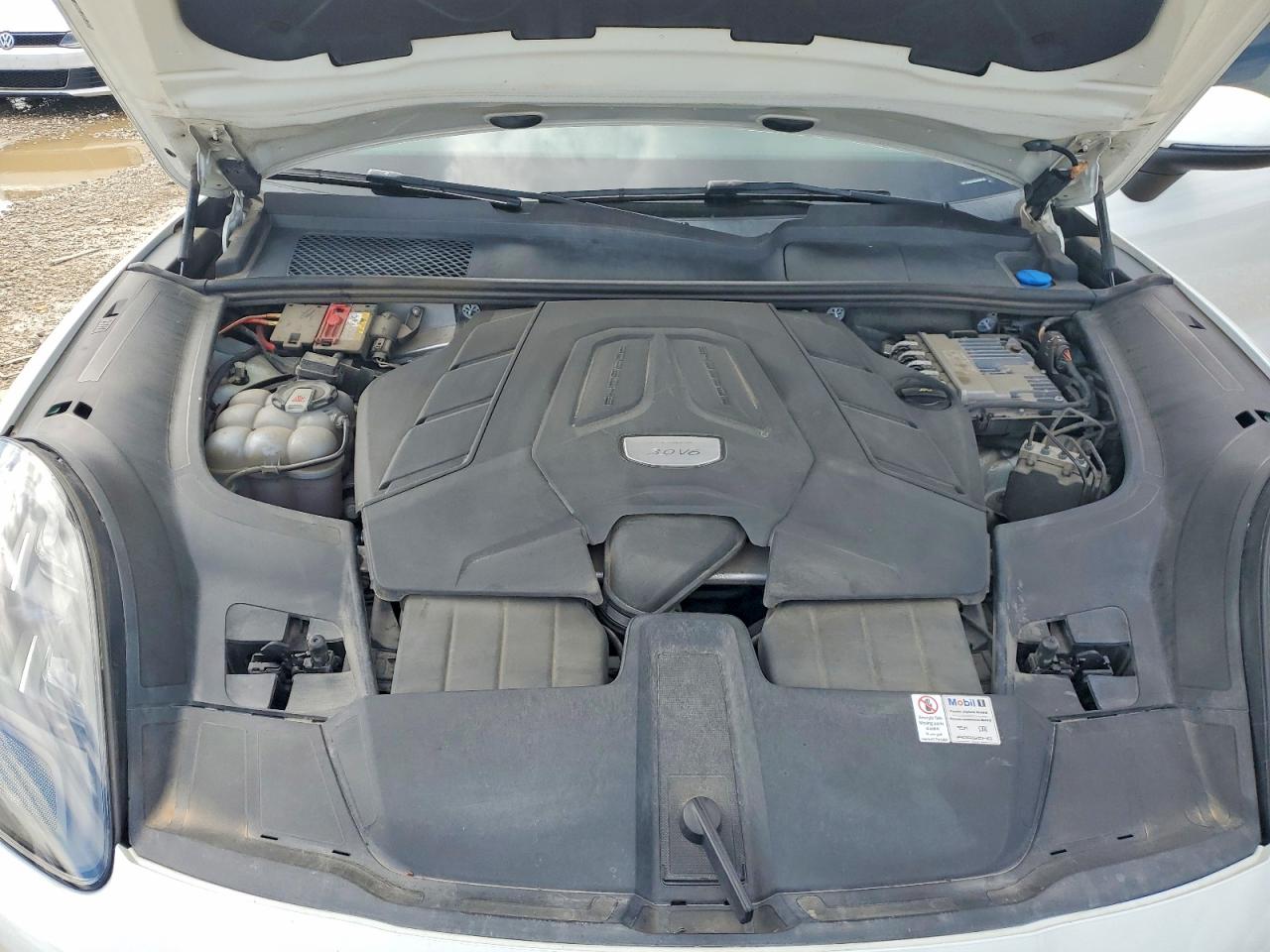 2020 PORSCHE CAYENNE photo 23