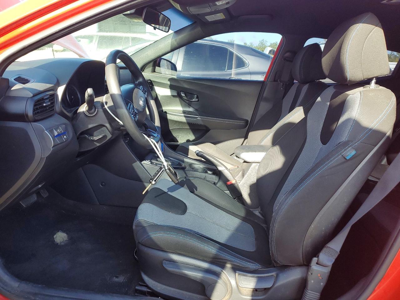2019 HYUNDAI VELOSTER 2.0L photo 13