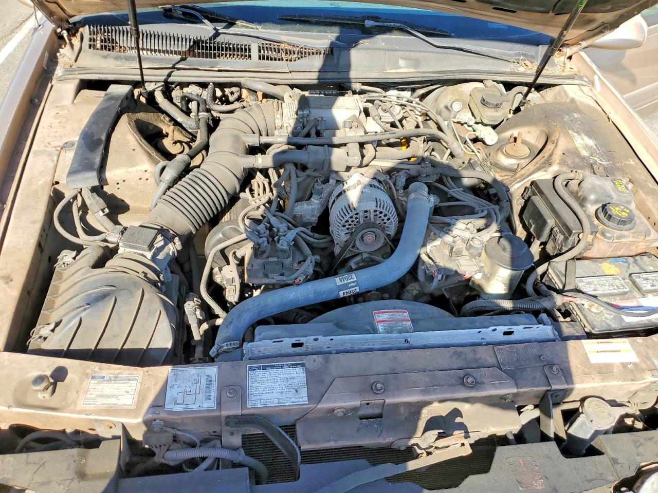 1996 FORD THUNDERBIRD LX photo 21