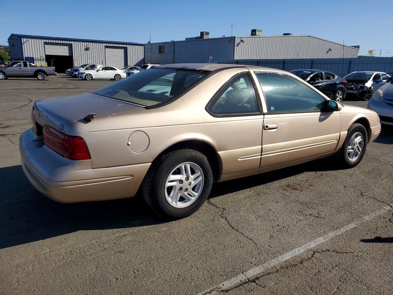 1996 FORD THUNDERBIRD LX photo 5