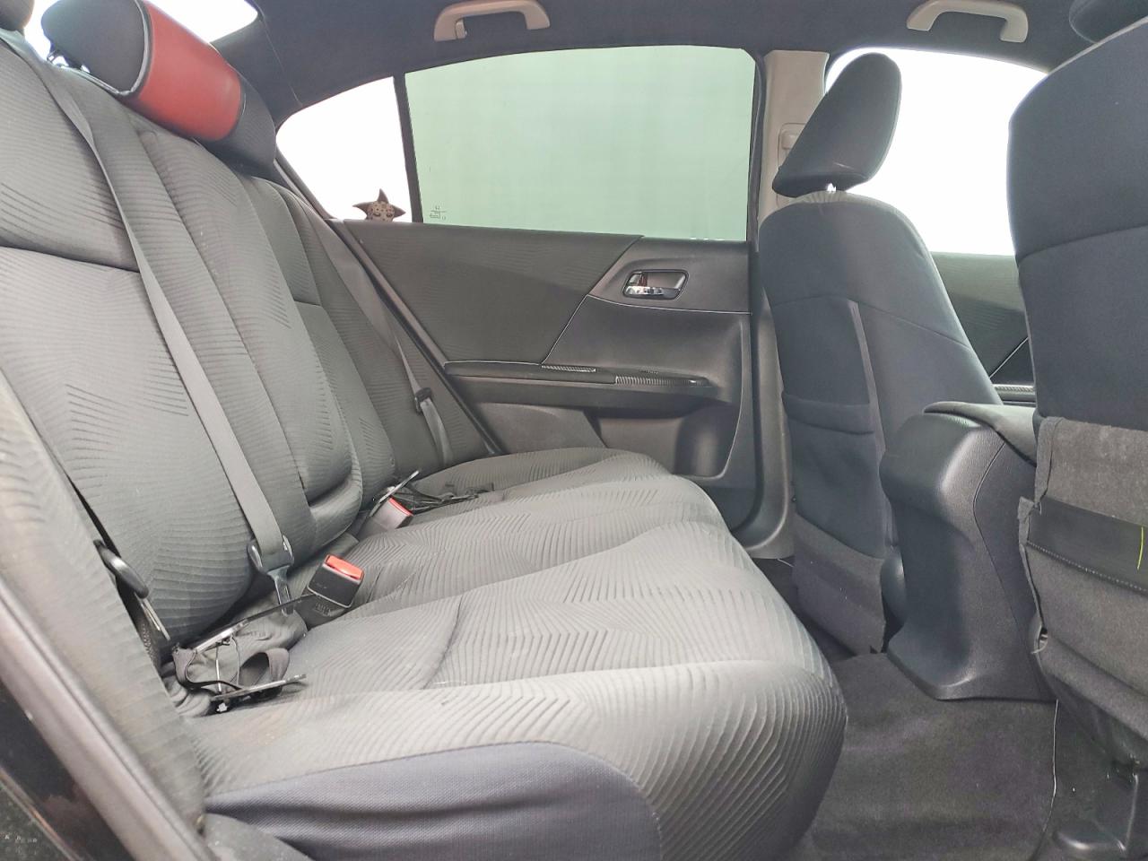 2017 HONDA ACCORD LX photo 19