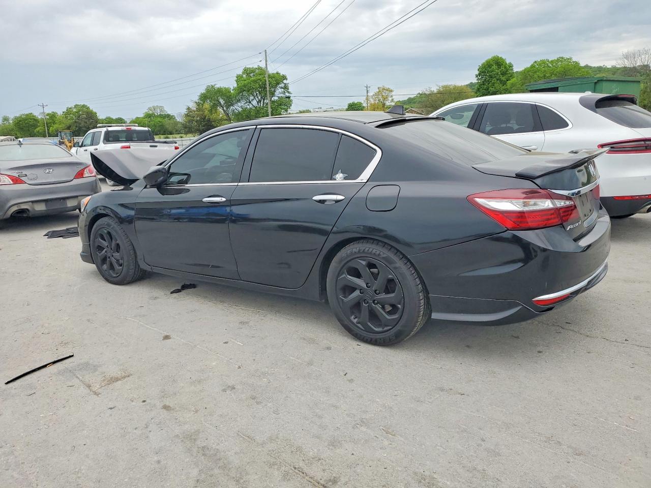 2017 HONDA ACCORD LX photo 3