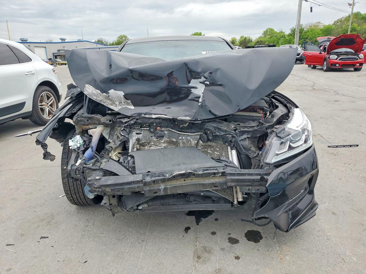 2017 HONDA ACCORD LX photo 9
