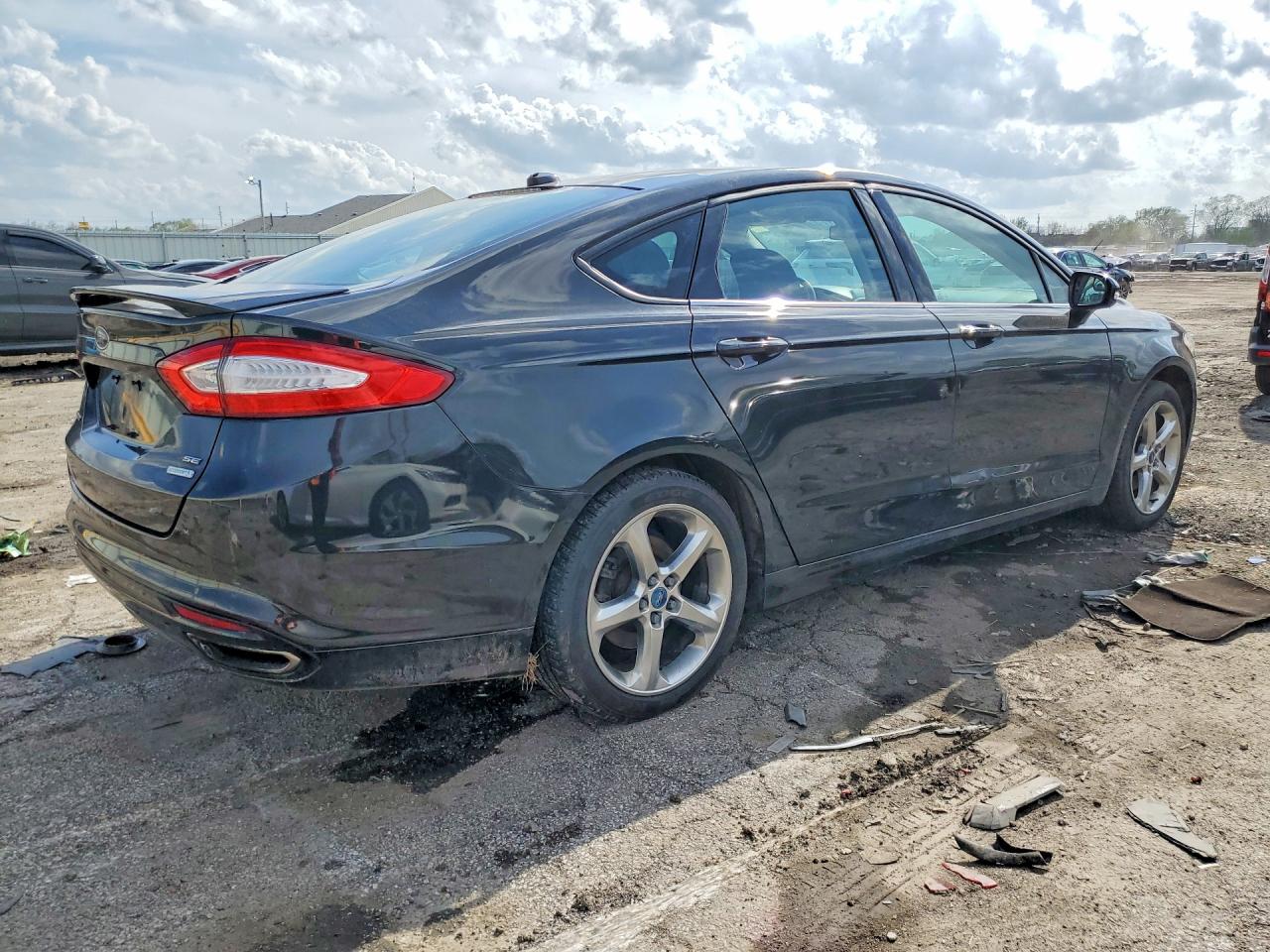 2013 FORD FUSION SE photo 5