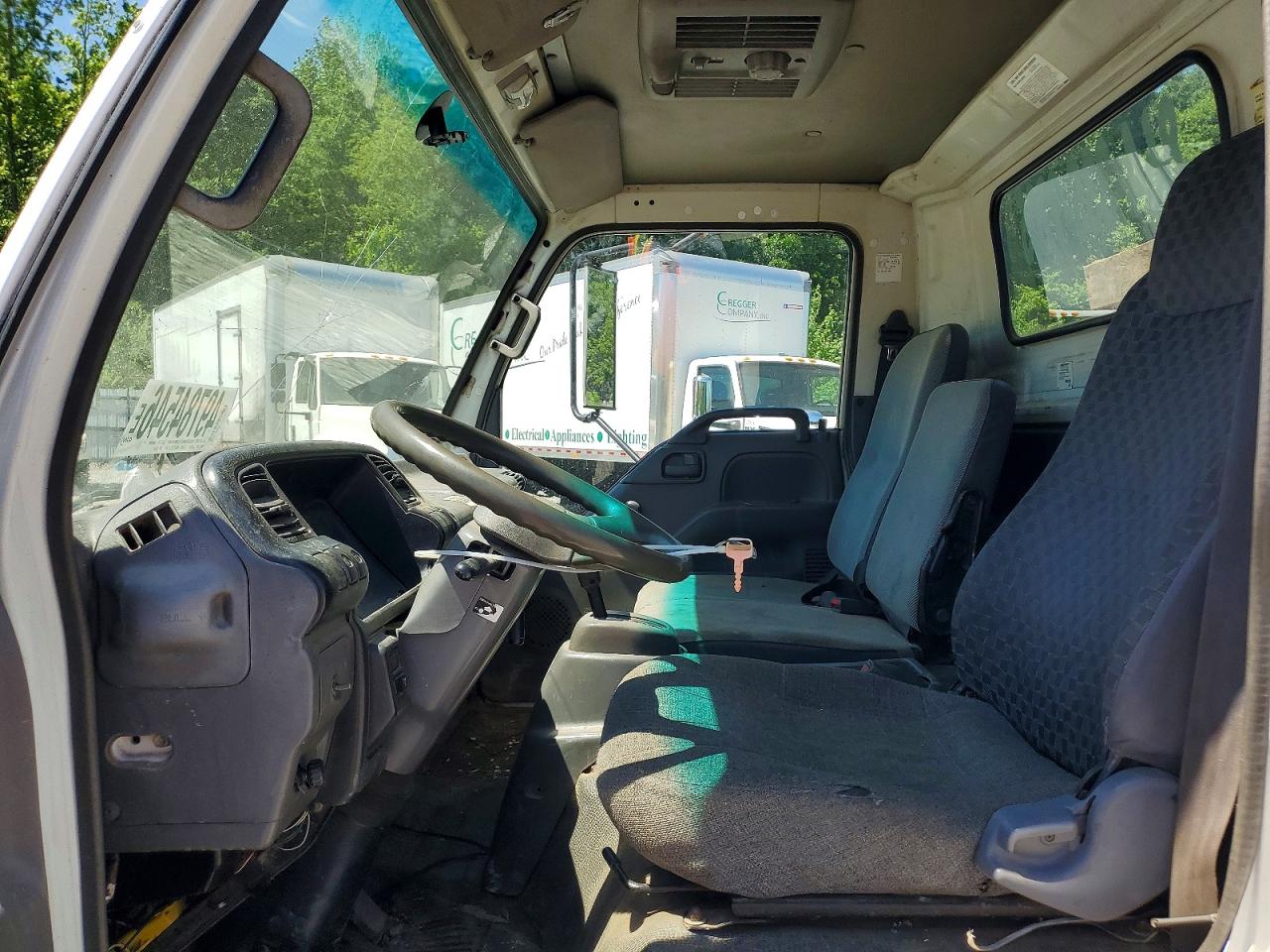 2000 ISUZU NPR photo 7