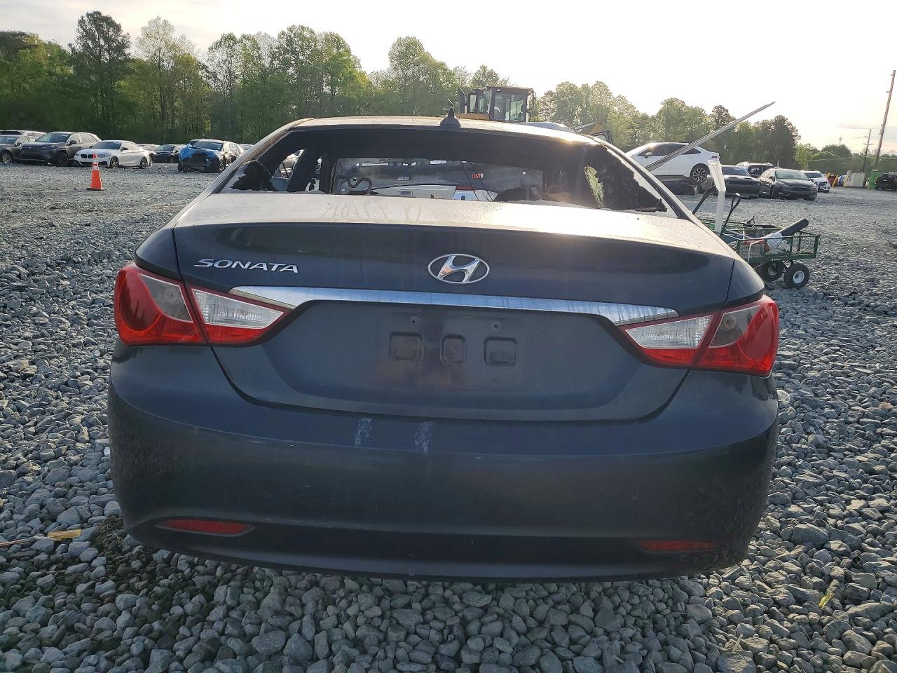 2013 HYUNDAI SONATA GLS photo 6