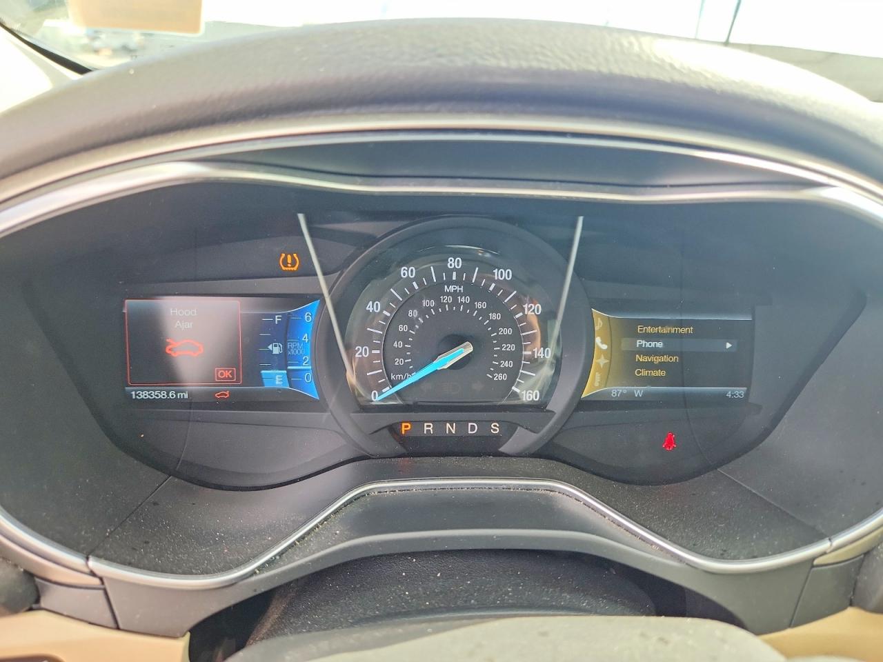 2014 FORD FUSION SE photo 17