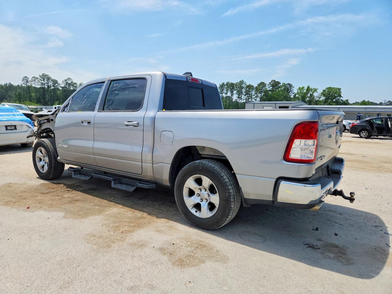 2019 RAM 1500 BIG HORN photo 3
