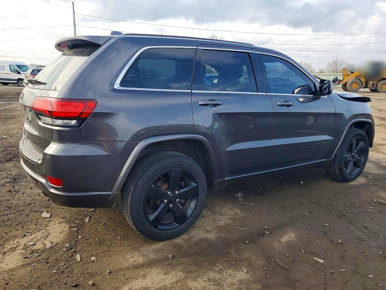 2015 JEEP GRAND CHEROKEE LAREDO photo 3