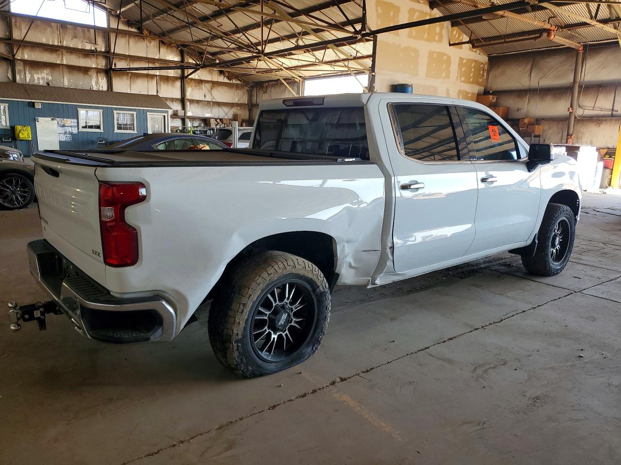 2024 CHEVROLET SILVERADO K1500 LTZ photo 3