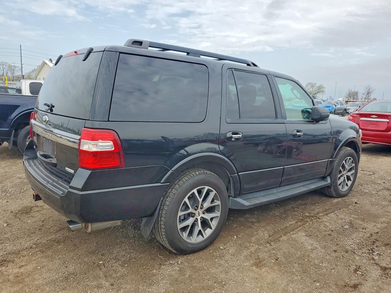 2015 FORD EXPEDITION XLT photo 7