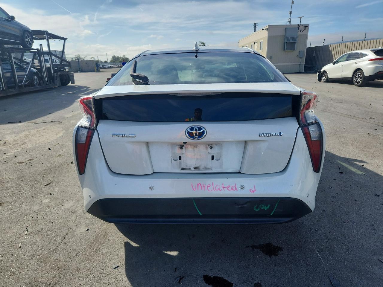 2017 TOYOTA PRIUS TWO photo 11
