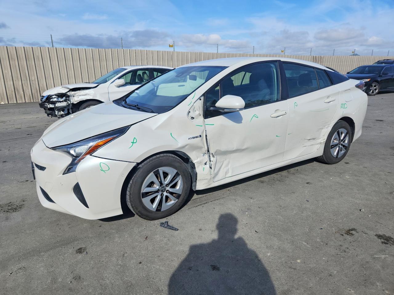 2017 TOYOTA PRIUS