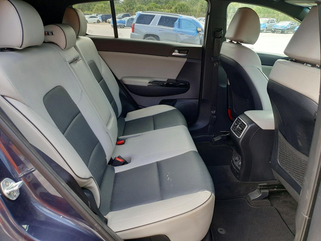 2018 KIA SPORTAGE EX photo 31